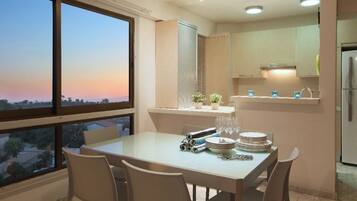 Apartment | In-room dining