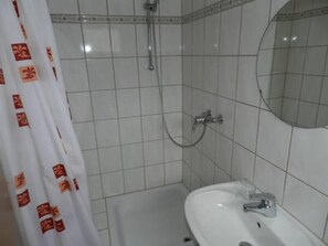 Double Room, Balcony | Bathroom | Hair dryer, towels