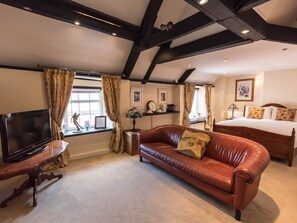 Superior Suite, Ensuite (Super-king) - The Dusthole (Shepton Mallet)