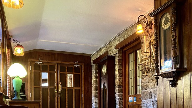Lobby - The Dusthole (Shepton Mallet)