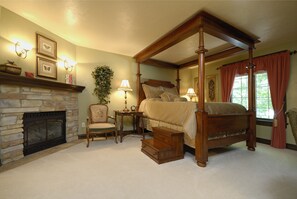 Premium Suite, 1 Queen Bed (The Sage Suite) - The Roost Bed and Breakfast (Appleton)