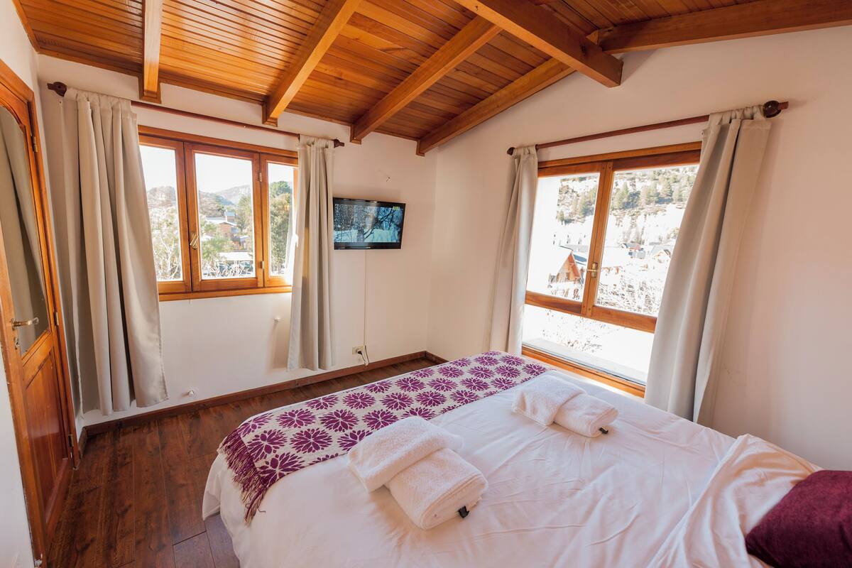 Classic Penthouse | 20 bedrooms, premium bedding, down duvets, free WiFi