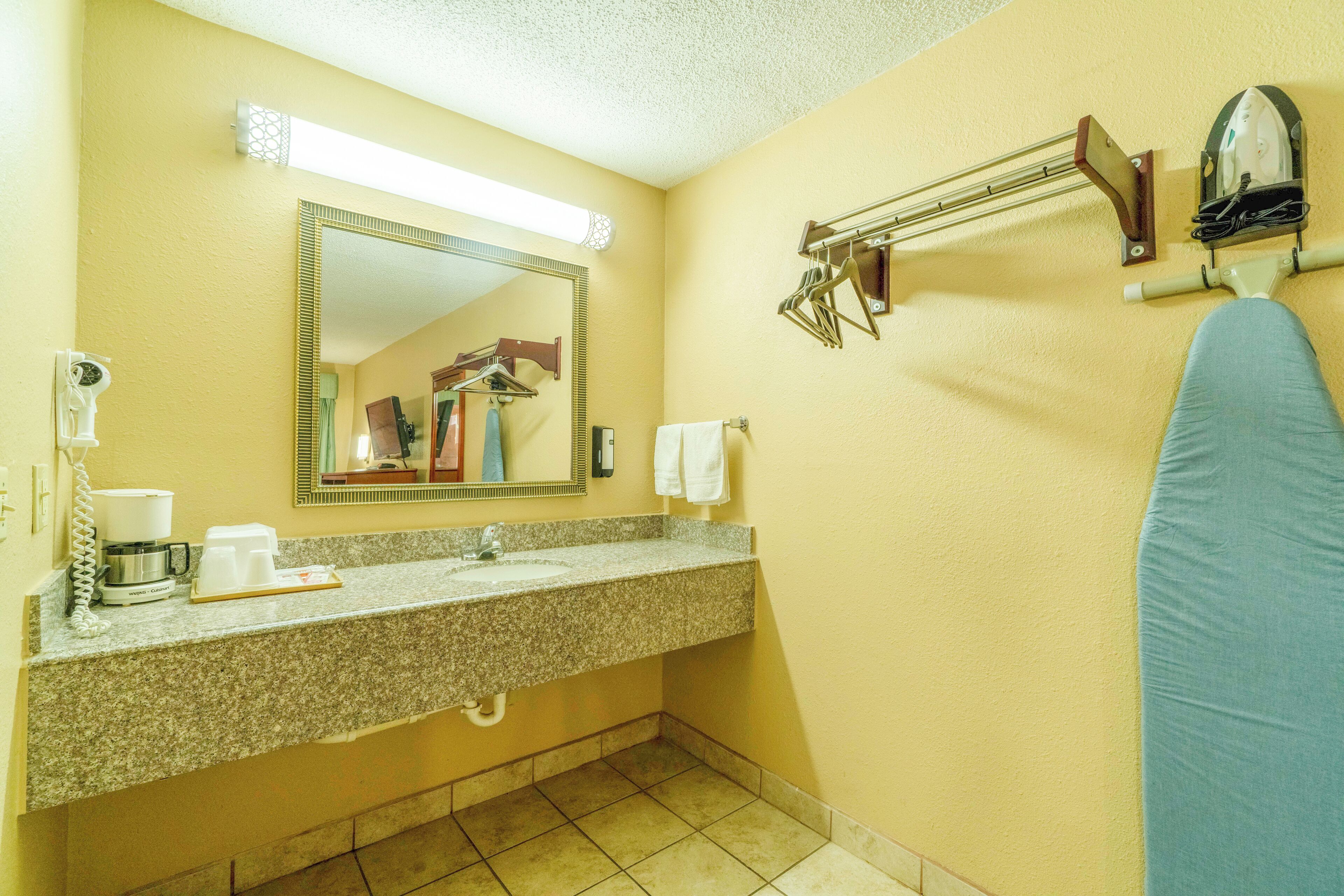 Foto - Crown Inn By OYO Denver Tx