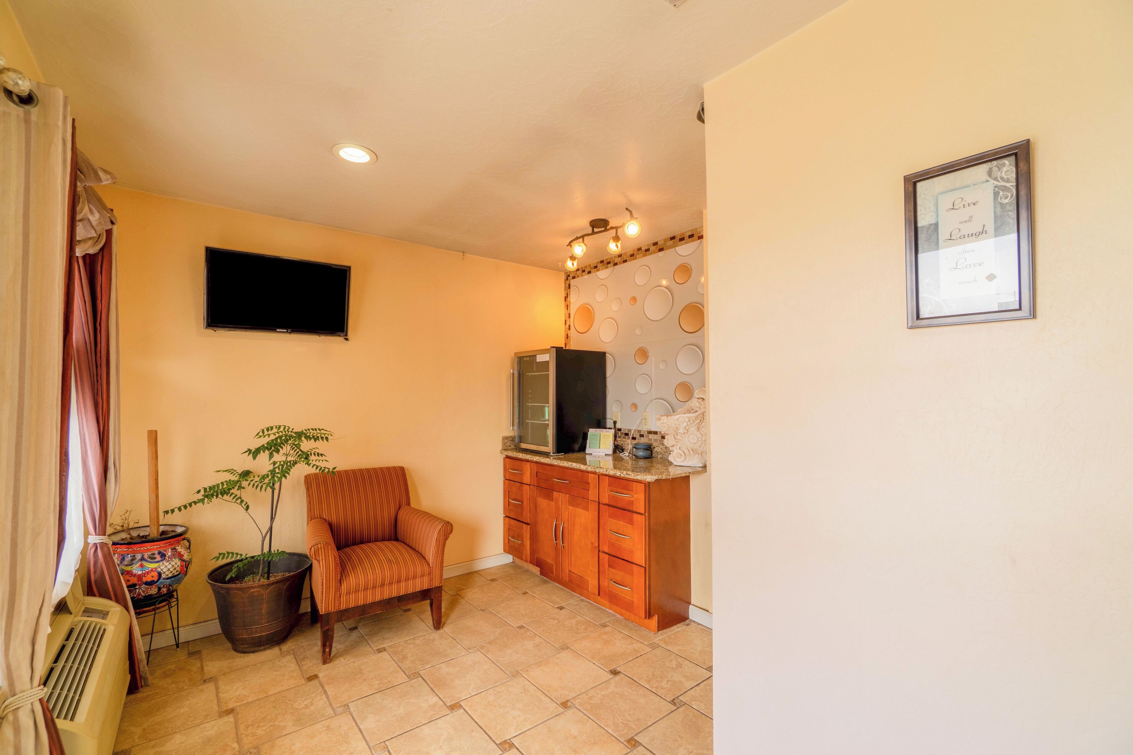 Foto - Crown Inn By OYO Denver Tx