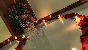 In-room safe, free WiFi