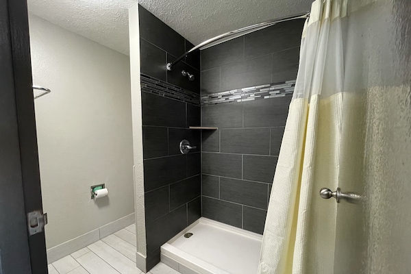 Free toiletries, towels