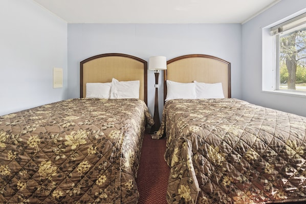 Iron/ironing board, free WiFi, bed sheets