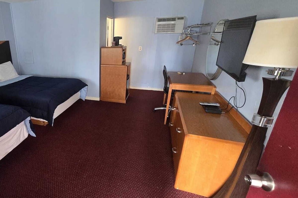 Zimmer, 2 Doppelbetten, Nichtraucher