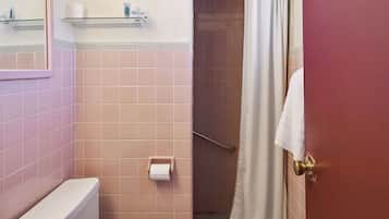 Room, Non Smoking (2 Full Beds) | Bathroom