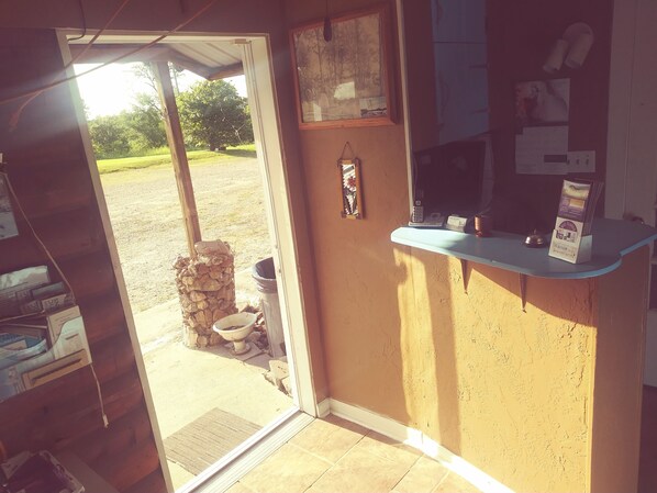 Reception - Headwaters Motel (Warsaw)