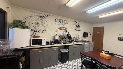 Clarion Hometown Inn