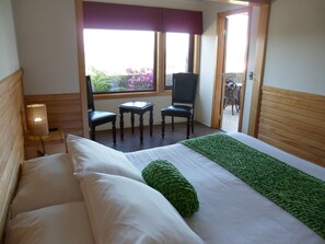 Room - Hotel y Departamentos Dein Haus (Puerto Varas)