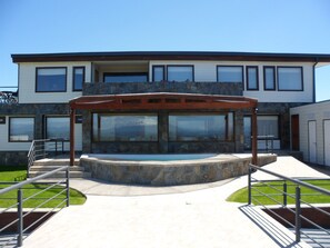Exterior - Hotel y Departamentos Dein Haus (Puerto Varas)