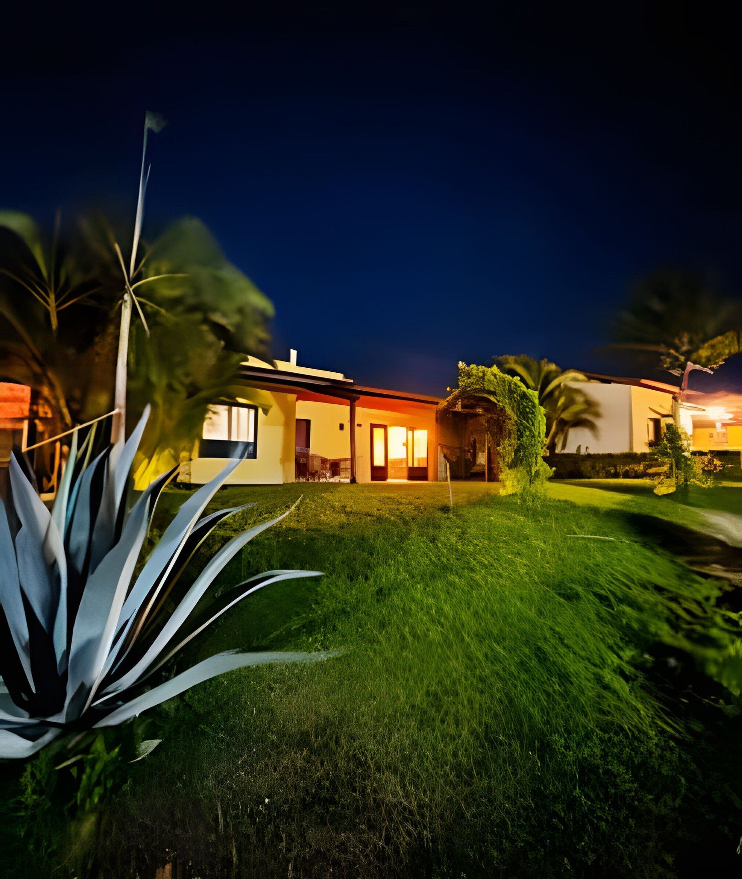 تفاصيل الفندق من الخارج