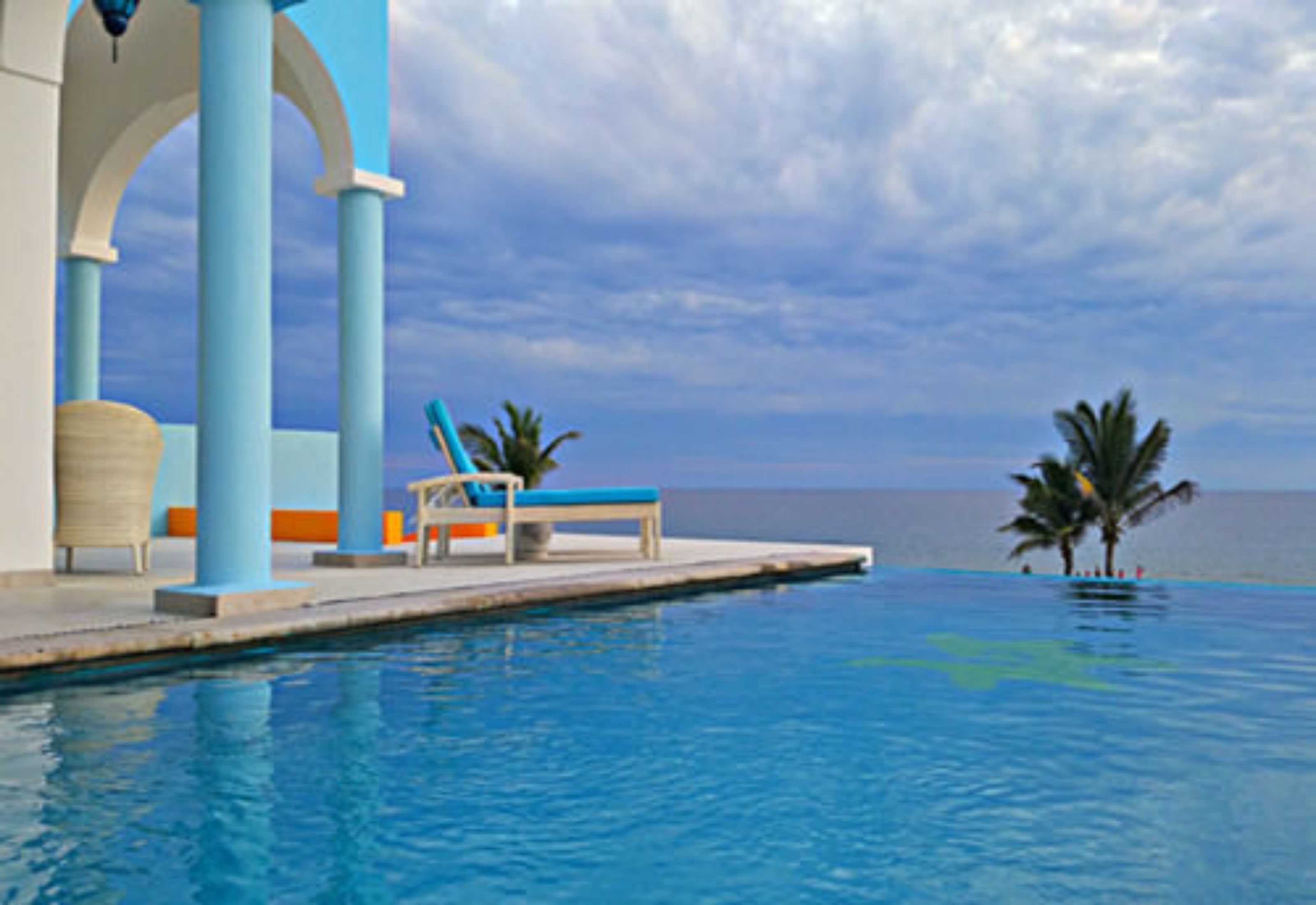 Outdoor pool, open 9:00 AM to 10:00 PM, pool umbrellas, sun loungers