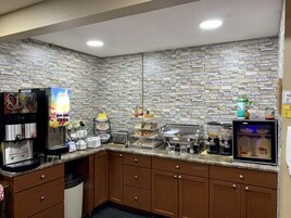 Desayuno de autoservicio incluido todos los días 