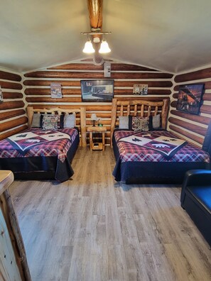 Route 66 Cabin (No pets) | Individuell inredning, unika möbler, ljudisolering och gratis wi-fi