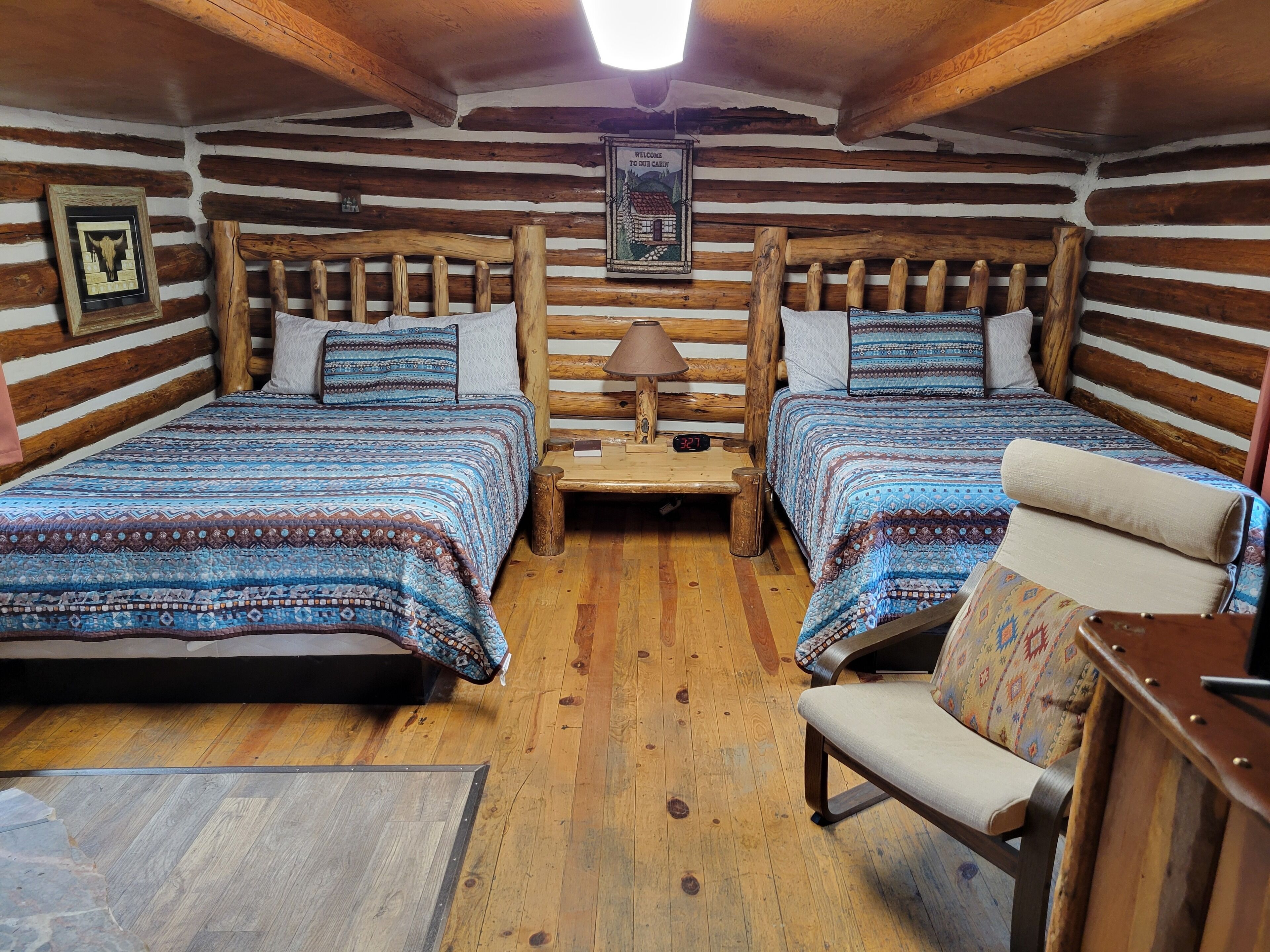 Southwest Cabin (Pet Friendly) | Living area | 32-inch TV with satellite channels