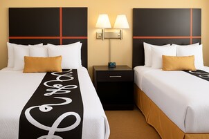 Double Room | Free WiFi, bed sheets