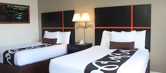 Chaparral Motor Inn