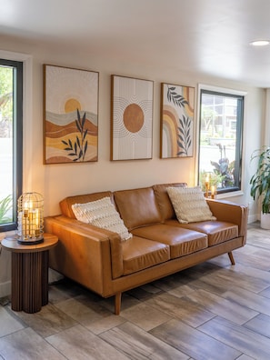 Lobby - The Alcala Hotel Mission Valley/Seaworld (San Diego)