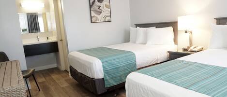 1 habitación, escritorio, tabla de planchar con plancha y wifi gratis