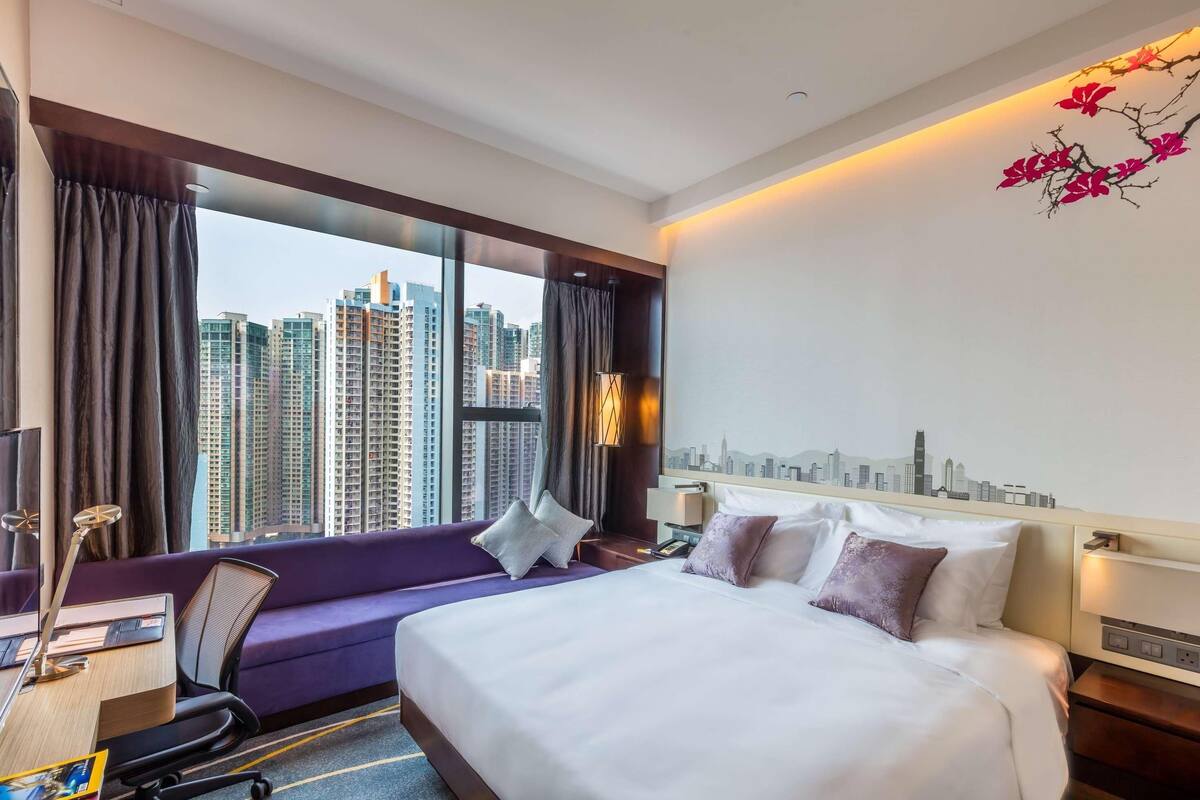 Premium bedding, down duvets, pillow-top beds, minibar