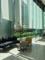 Sala de estar en el lobby
