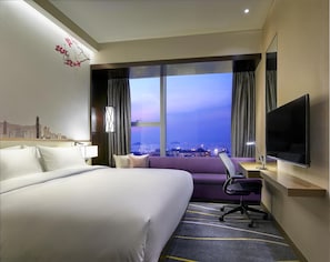 Deluxe Room, 1 King Bed, Harbour View