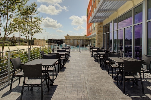 Holiday Inn Express & Suites Houston NW - Cypress Grand Pky by IHG