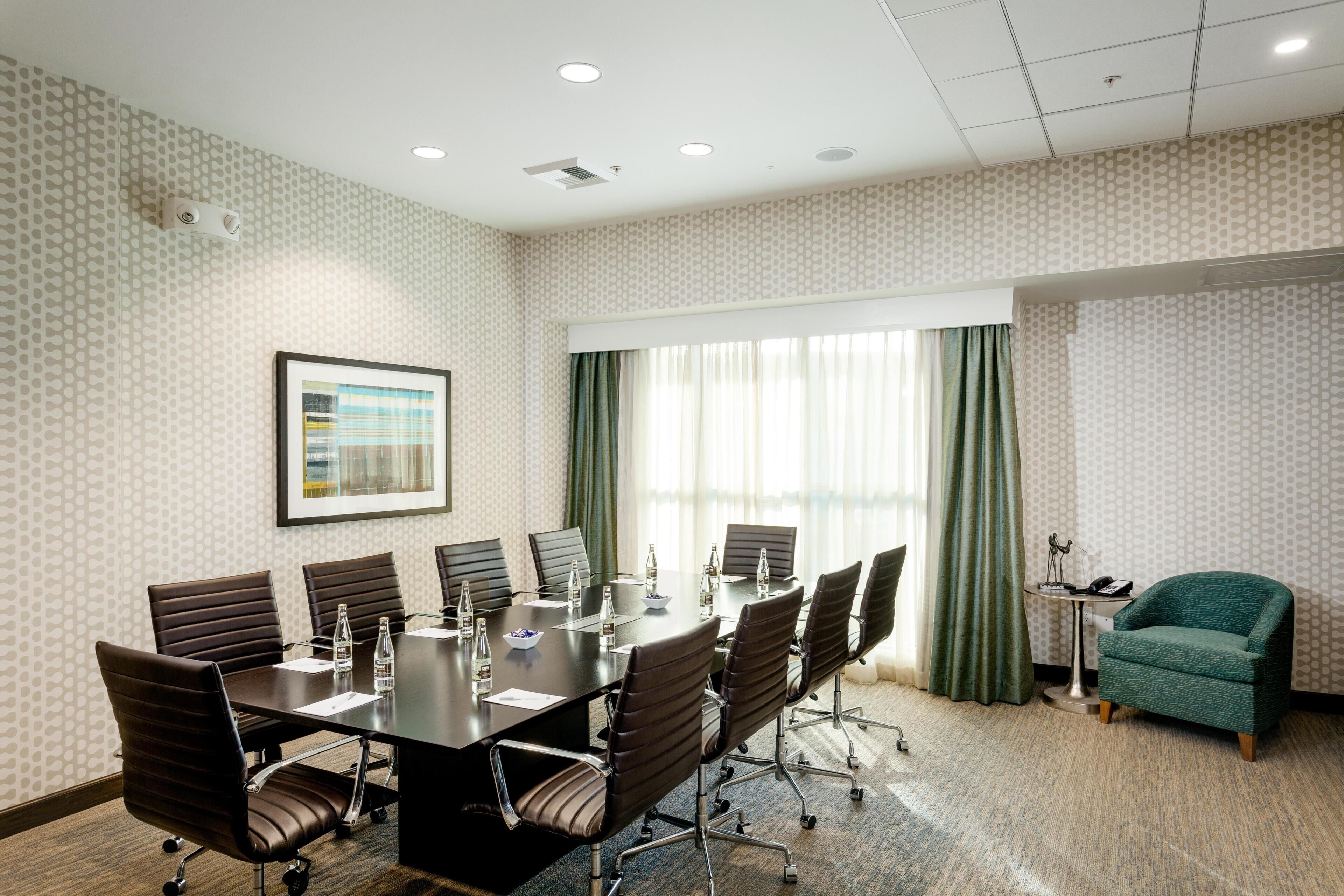 Photo - Hampton Inn & Suites by Hilton Seattle/Northgate
