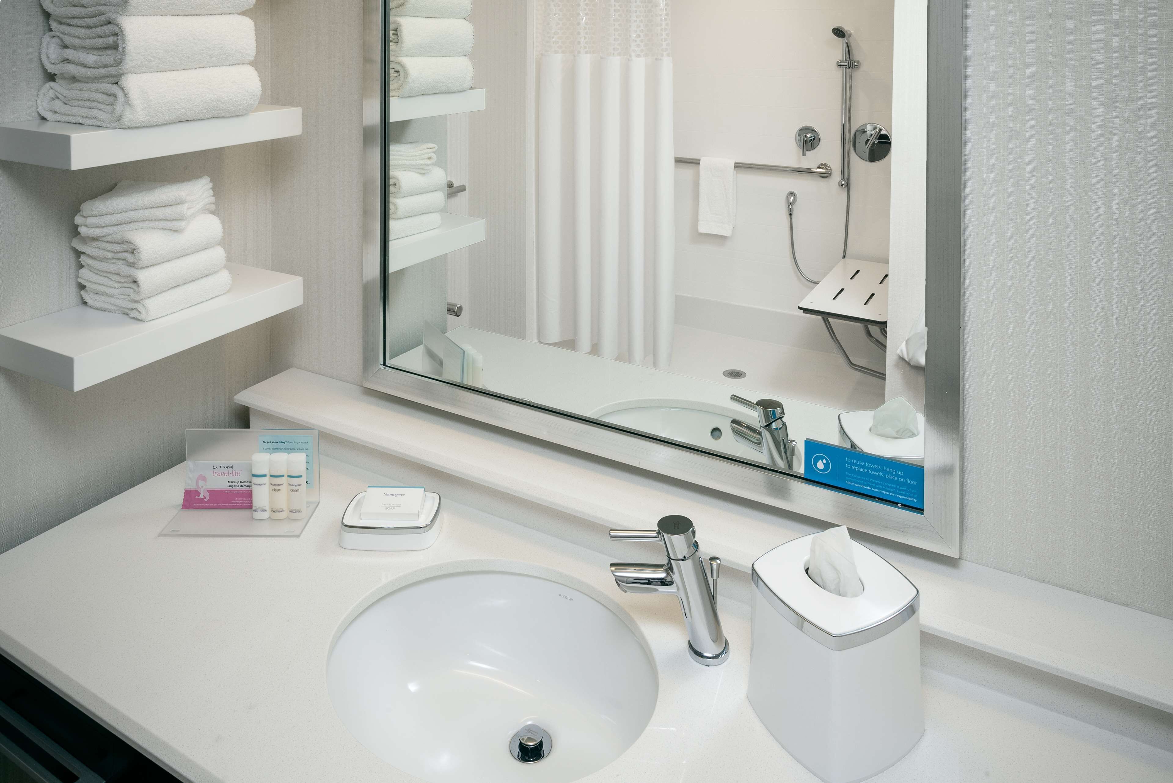 room, 1 king bed, accessible (roll-in shower) | bathroom | free toiletries, hair dryer, towels