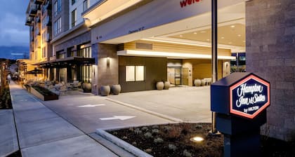 Hampton Inn & Suites by Hilton Seattle/Northgate