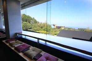 Lobby-Lounge
