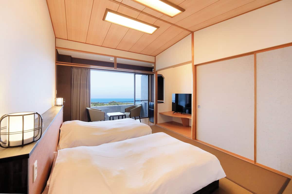 Traditional-Zweibettzimmer, Meerblick (Japanese Western, 2 Beds + 1 Futon)