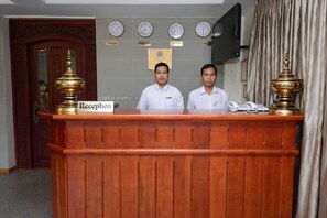 Reception - Jasmine Hotel (Yangon)
