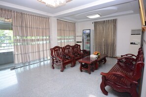 ロビー応接スペース