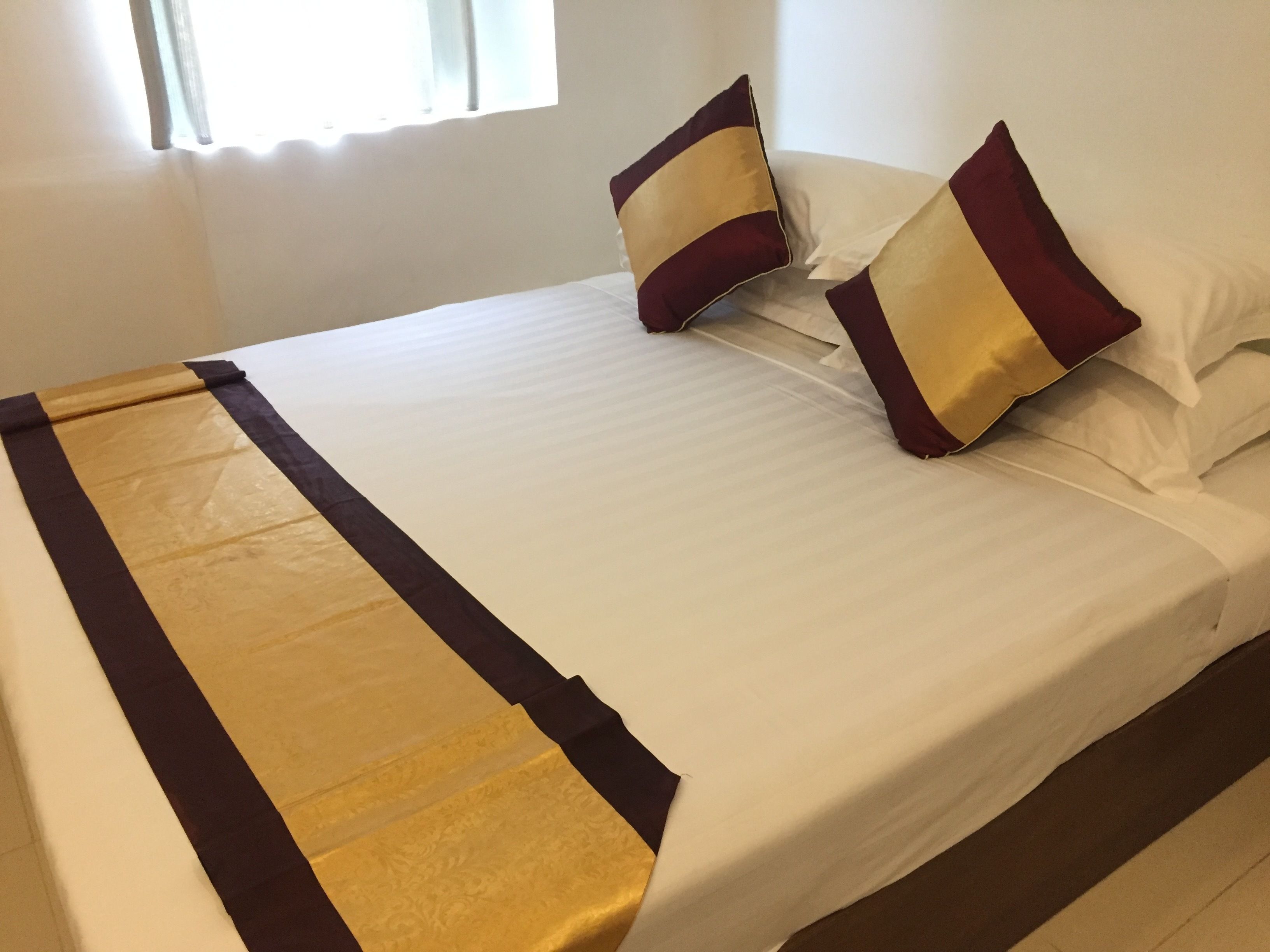 Deluxe Room | Minibar, in-room safe, desk, soundproofing