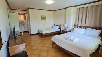 Triple Sharing (Pool View)