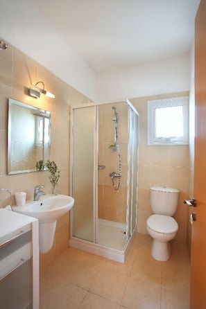Villa, 3 Bedrooms, Private Pool (Kos 8) | Bathroom