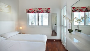 Unclassified image, 4 of 15, button - Protaras Villa Kos 19 (Paralimni)