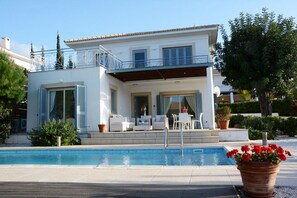 Pool - Carob Tree Villa (Neo Chorio)