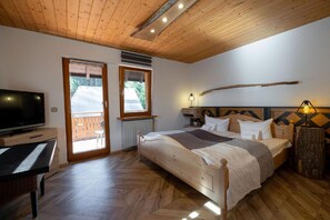 ベビーベッド (無料)