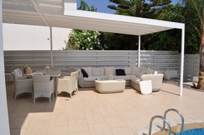 Villa, 4 chambres, piscine privée | Terrasse/Patio