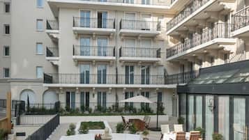 Der serveres frokost og franske retter