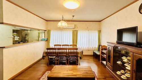 客室内のダイニングエリア