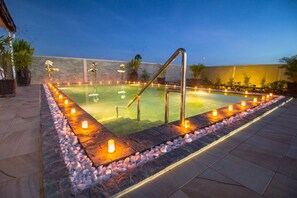 Outdoor pool - Ry's Lotus Resort d'Angkor (Siem Reap)
