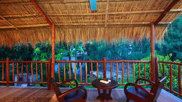 Suíte, 2 quartos | Vista do quarto