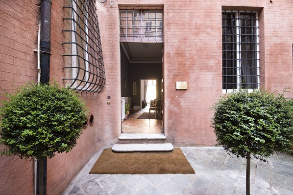 Exterior - La Terrazza Sul Campo Rooming House (Siena)