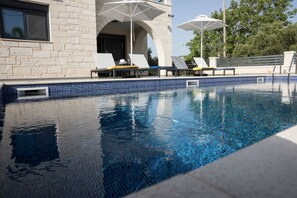 Villa, 4 chambres, piscine privée | Terrasse/patio